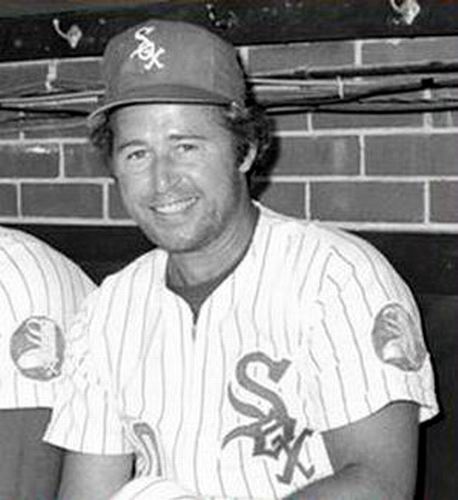 1975 Topps #35: Ron Santo – White Sox (Really?)