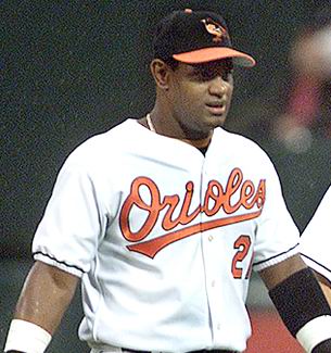 SAMMY SOSA Baltimore Orioles 2005 Majestic Throwback Home Baseball Jersey -  Custom Throwback Jerseys