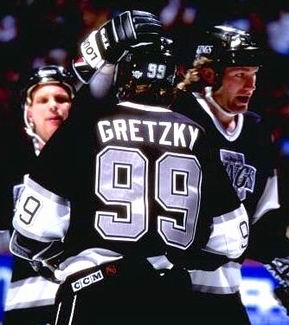 WAYNE GRETZKY  Los Angeles Kings 1993 Away CCM Throwback Hockey Jersey