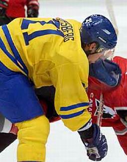 PETER FORSBERG Team Sweden Nike Olympic Throwback Hockey Jersey