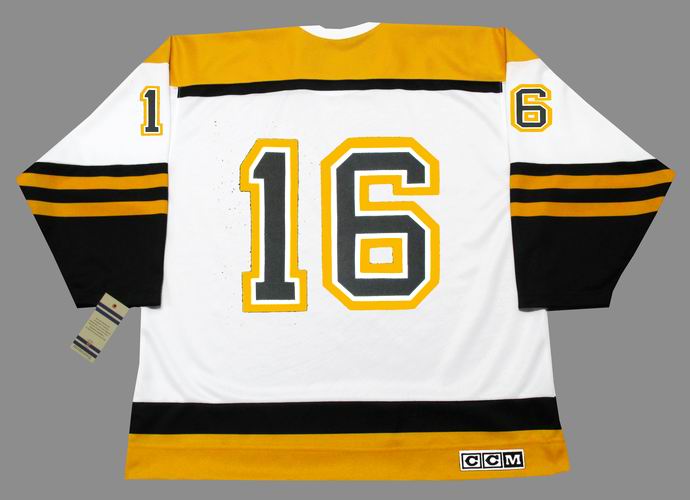 Bruins Don 1930s Throwback Jerseys for Season Opener on Oct. 3