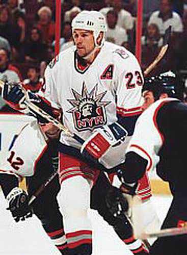 Mark Messier New York Rangers White 1998-1999 Statue of Liberty CCM NHL  Jersey