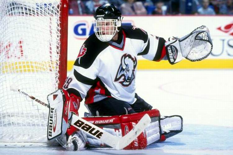 Dominik Hasek 1999 Buffalo Sabres Away CCM Vintage Throwback NHL Hockey  Jersey