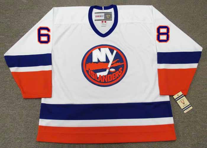 Autographed CCM New York Islanders Wave Hockey Jersey Vintage NY White Home L