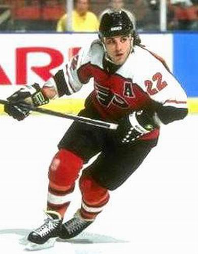 Rick Tocchet (Flyers de Philadelphie)  Philadelphia flyers, Hockey, Nhl  hockey