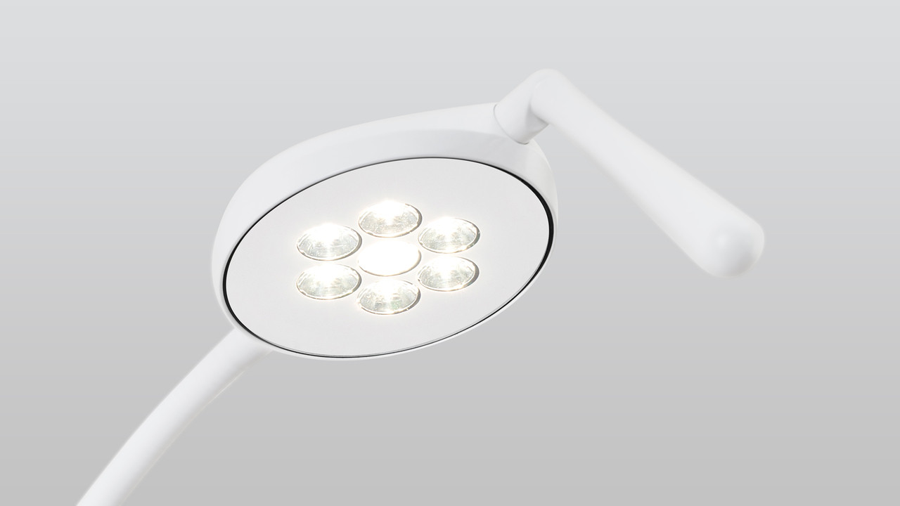 Effortless and Precise re-positioning whilst maintaining an optimum light beam are key design criteria in medical lighting.