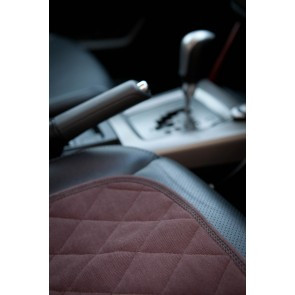 Everfit Healthcare provides you a high level of comfort and discretion in managing your seating needs with our Light Incontinence chair pad , whether you are  travelling or for home use.