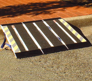 70CM PERSONAL STANDARD RAMP - IDEAL FOR CLIMBING KERBS AND SIMILAR OBSTACLES.
