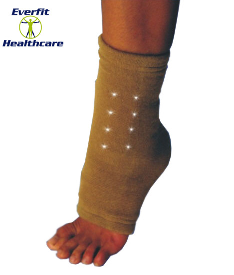 D WICKS SLIP ON MAGNETIC ANKLE SUPPORT
