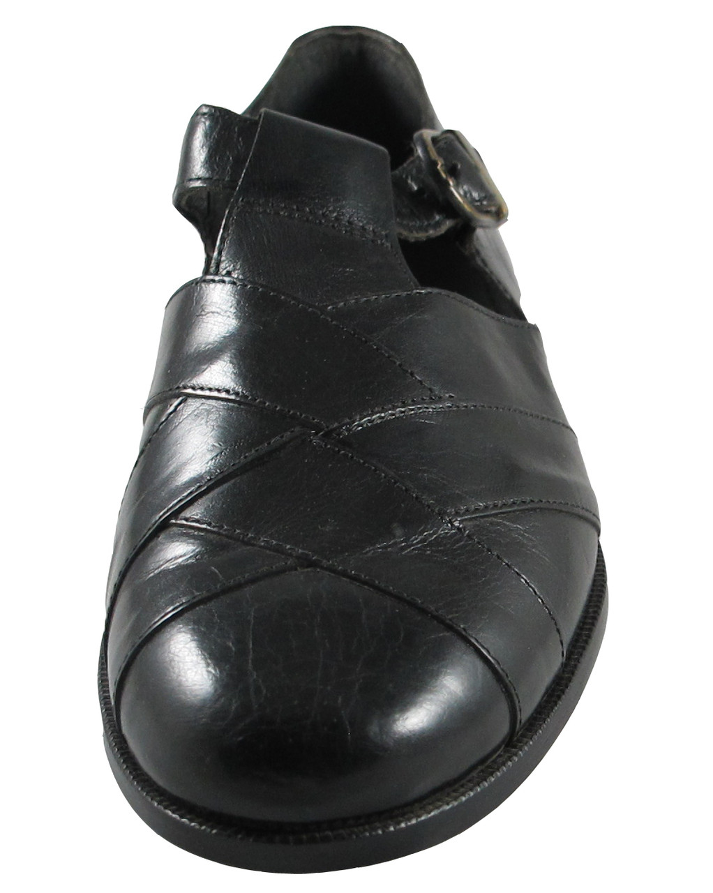 black closed toe shoes