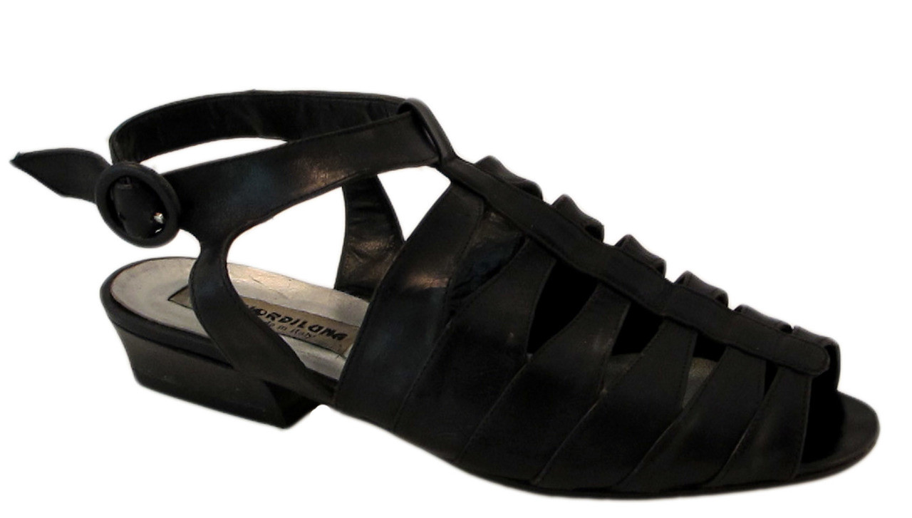 ankle strap sandals low heel