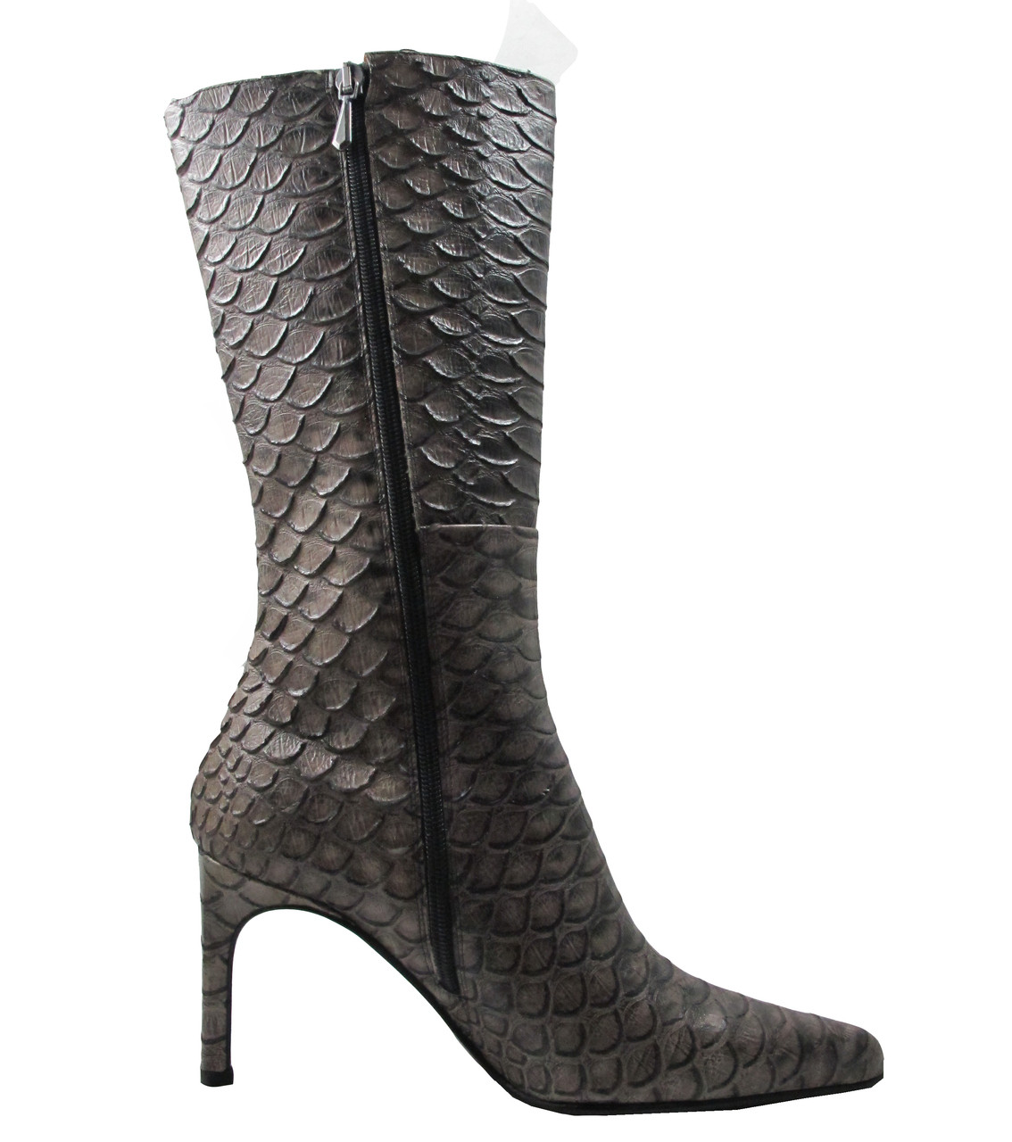 low heel pointed boots