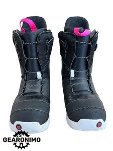 Burton Mint Quick Lace Pink and Black Snowboard Boot Wms 5