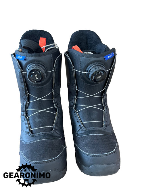Burton Mint WNS Quicklace Teal and Black Snowboard Boots