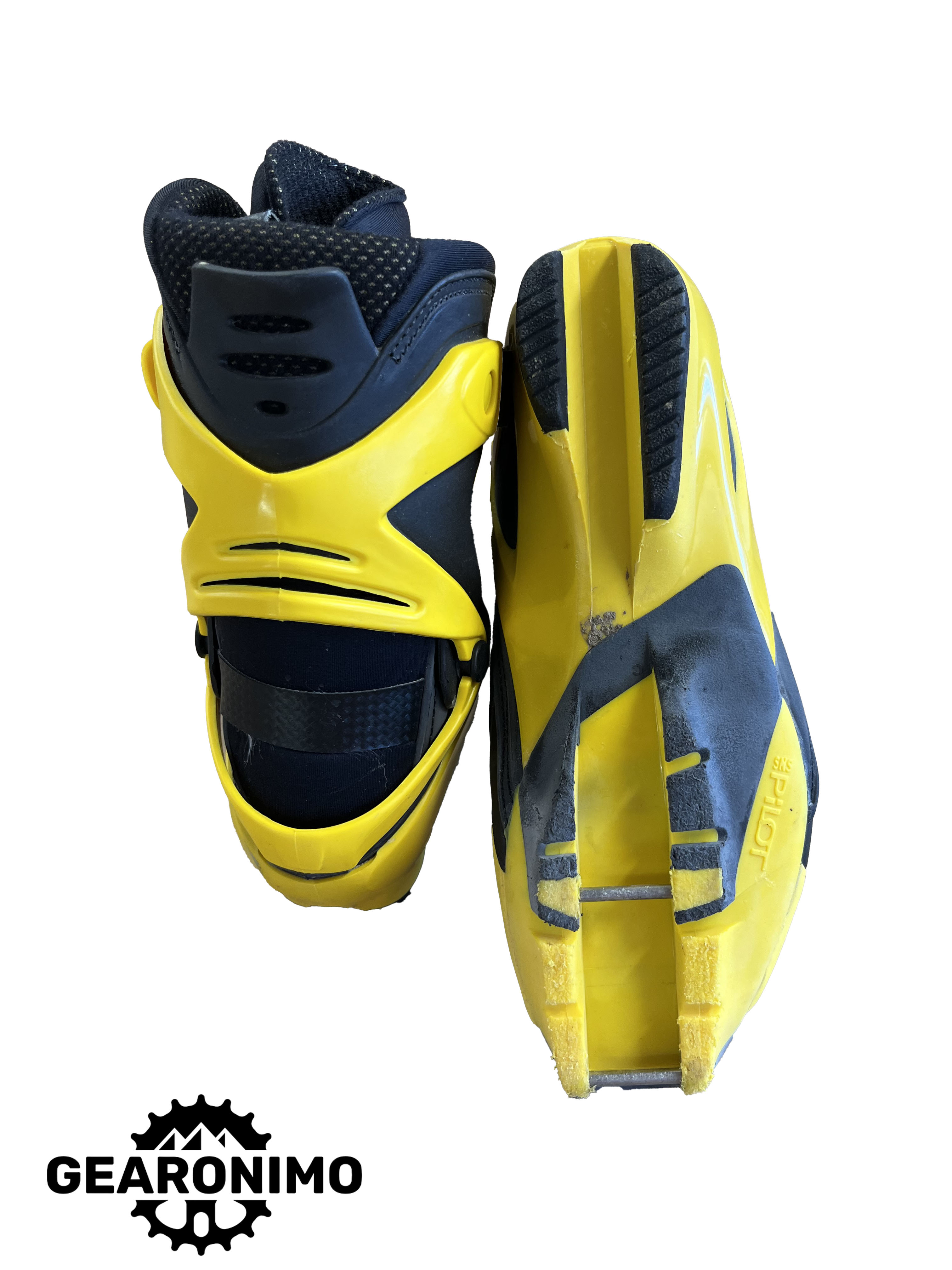 Salomon Race Skate 9 boots (sz 5.5)