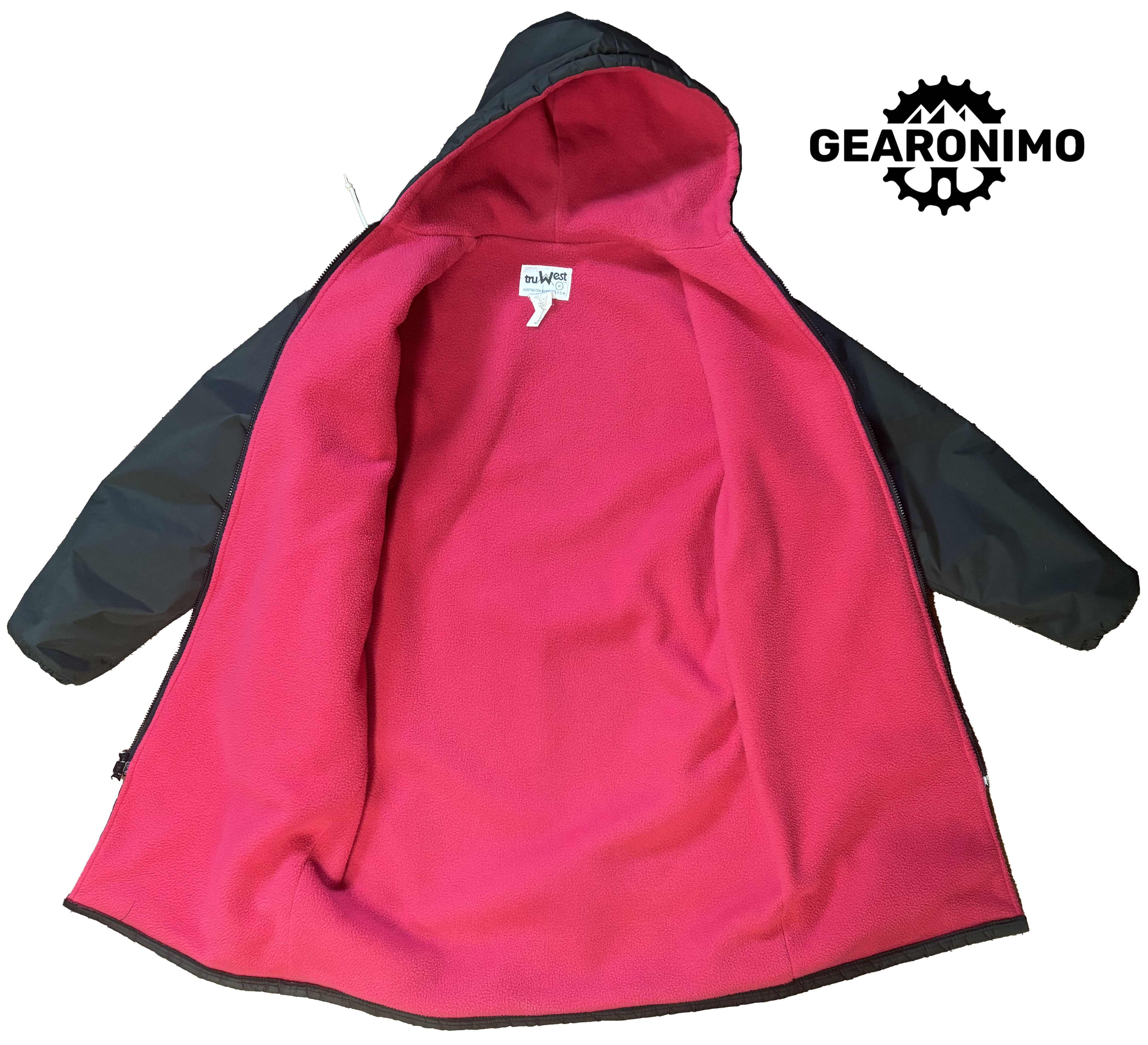 TruWest ST1 – Dive Flag Embroidered Poncho (Medium)