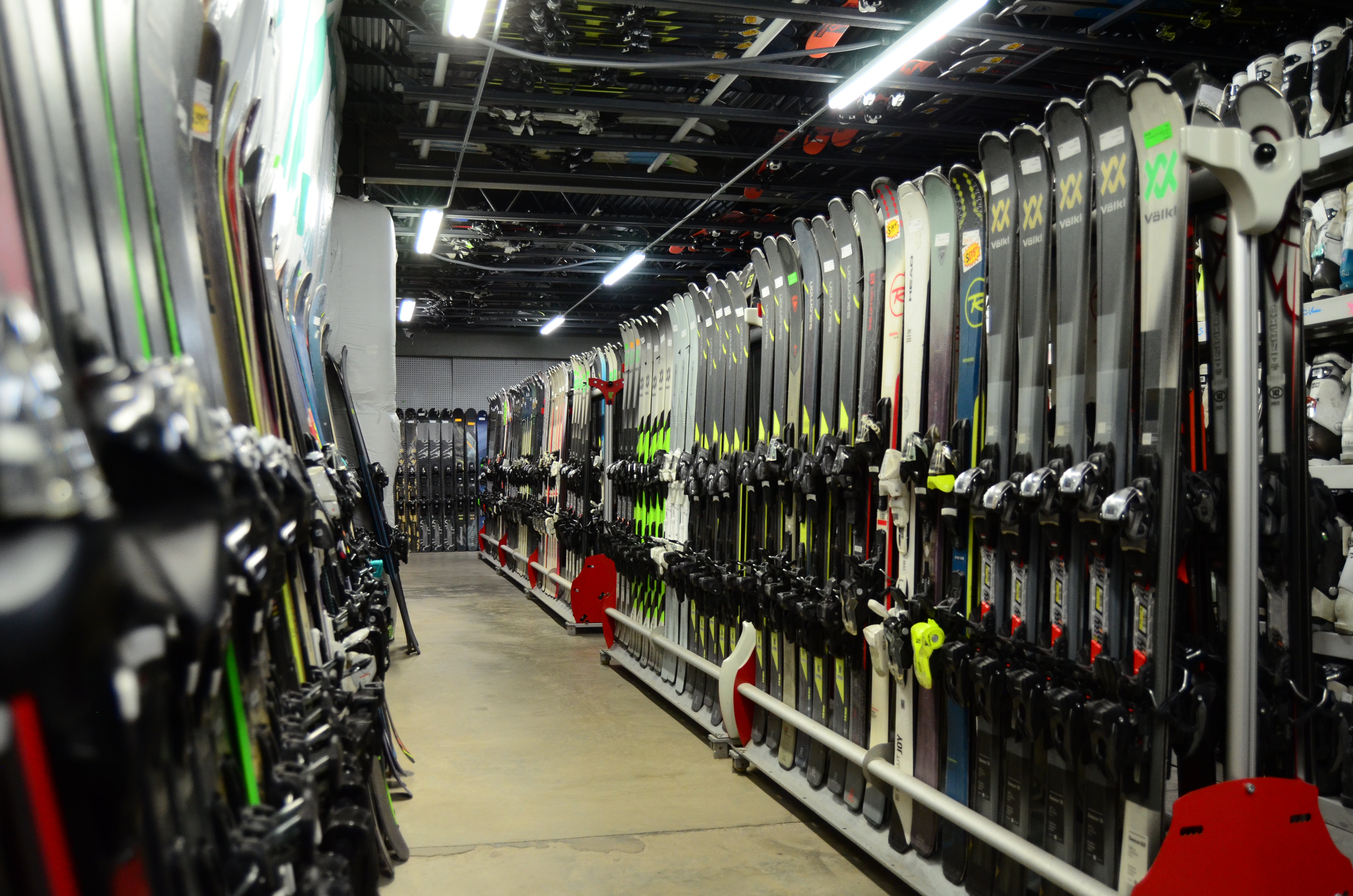 Military Ski Discounts and Affordable Season Rentals in Colorado Springs