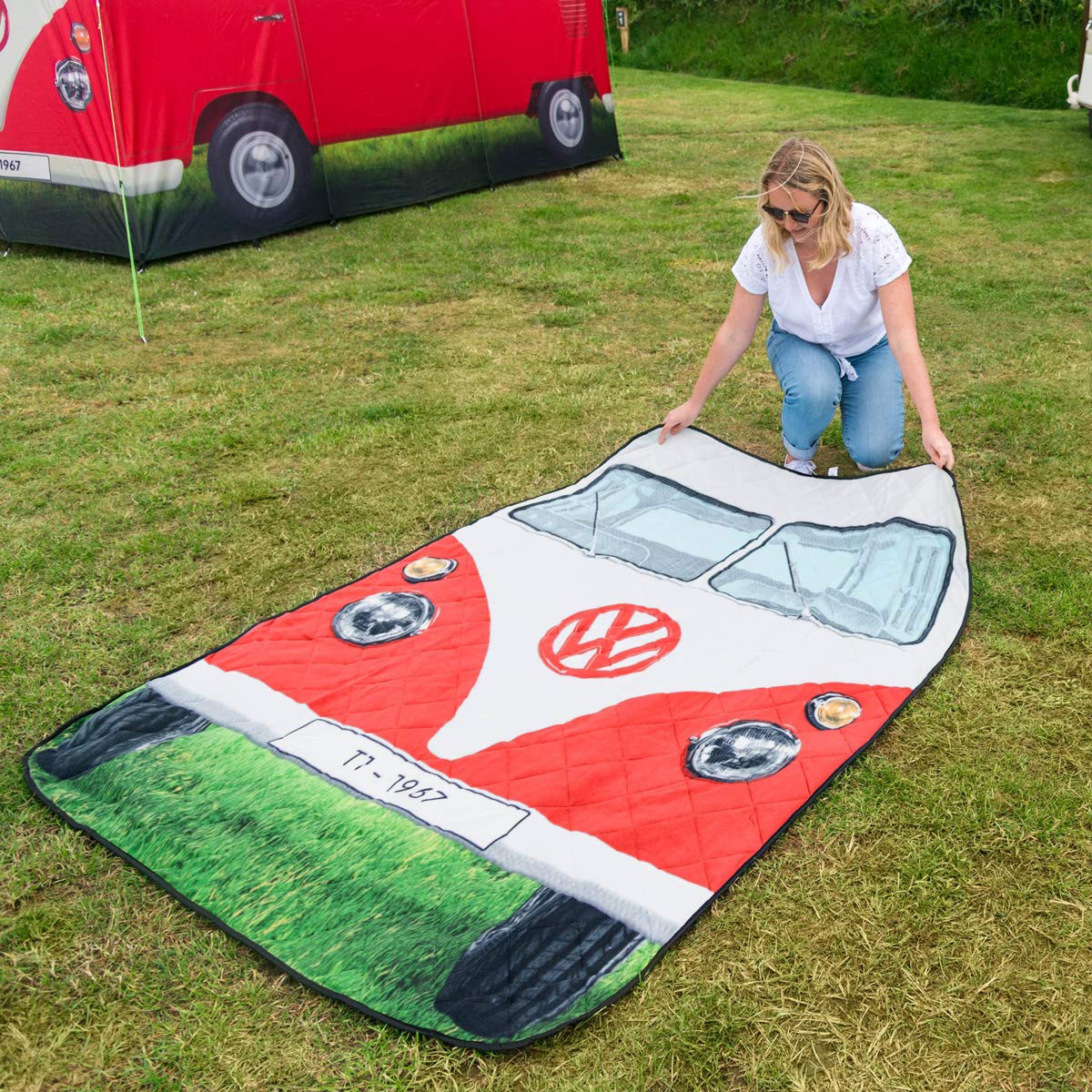 Volkswagen Red Campervan Quilted Picnic Blanket Lunch in Retro VW Style