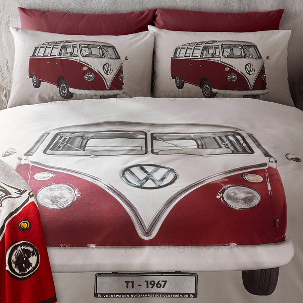 Volkswagen Red Campervan On Tour Duvet and Pillow Case Set (Throw not included)