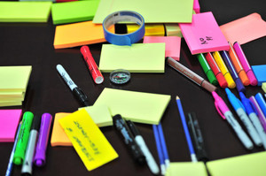 6 Ways to Stay Organized with a Custom Sticky Note