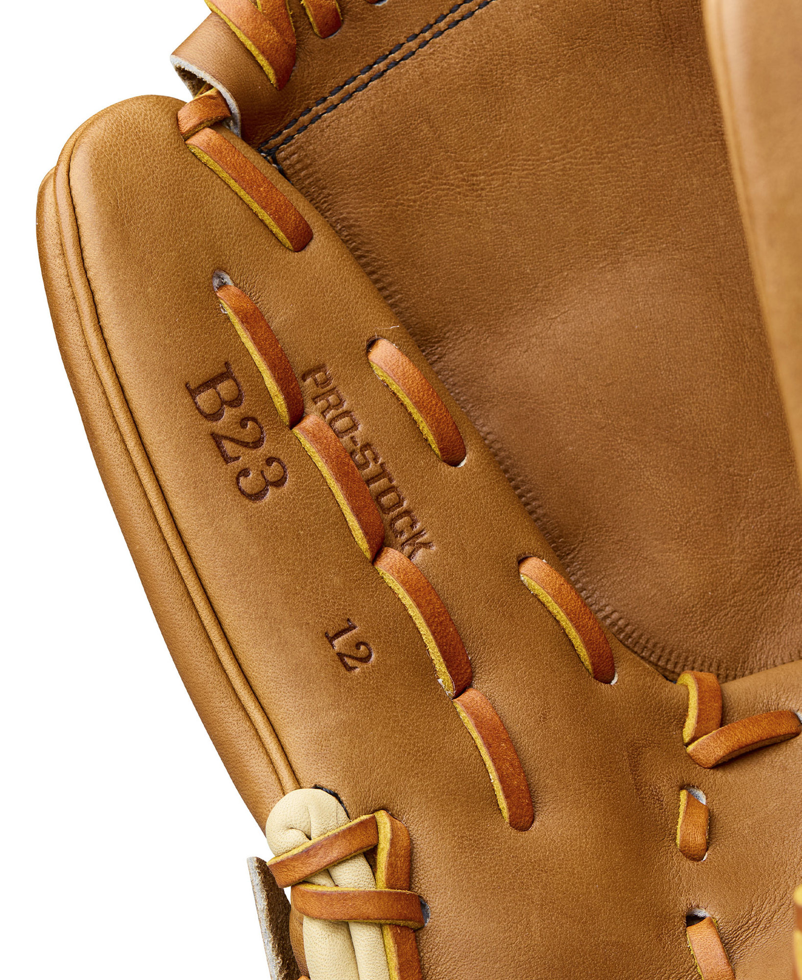 Wilson 2026 A2000 Classic Saddle Tan/Blonde 12 Inch B23 Baseball