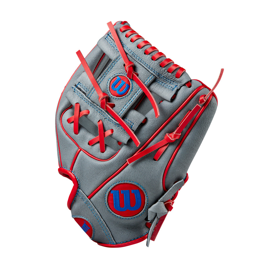Wilson 2024 A450 Advisory Staff 10.75 Inch Youth Baseball Glove