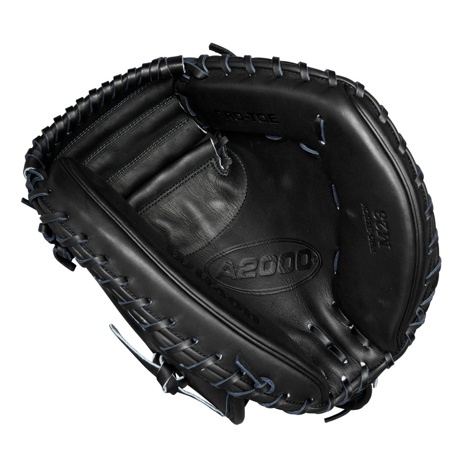Wilson A2000 Classic Series Black 33.5 Inch M23 Baseball Catcher's Mitt