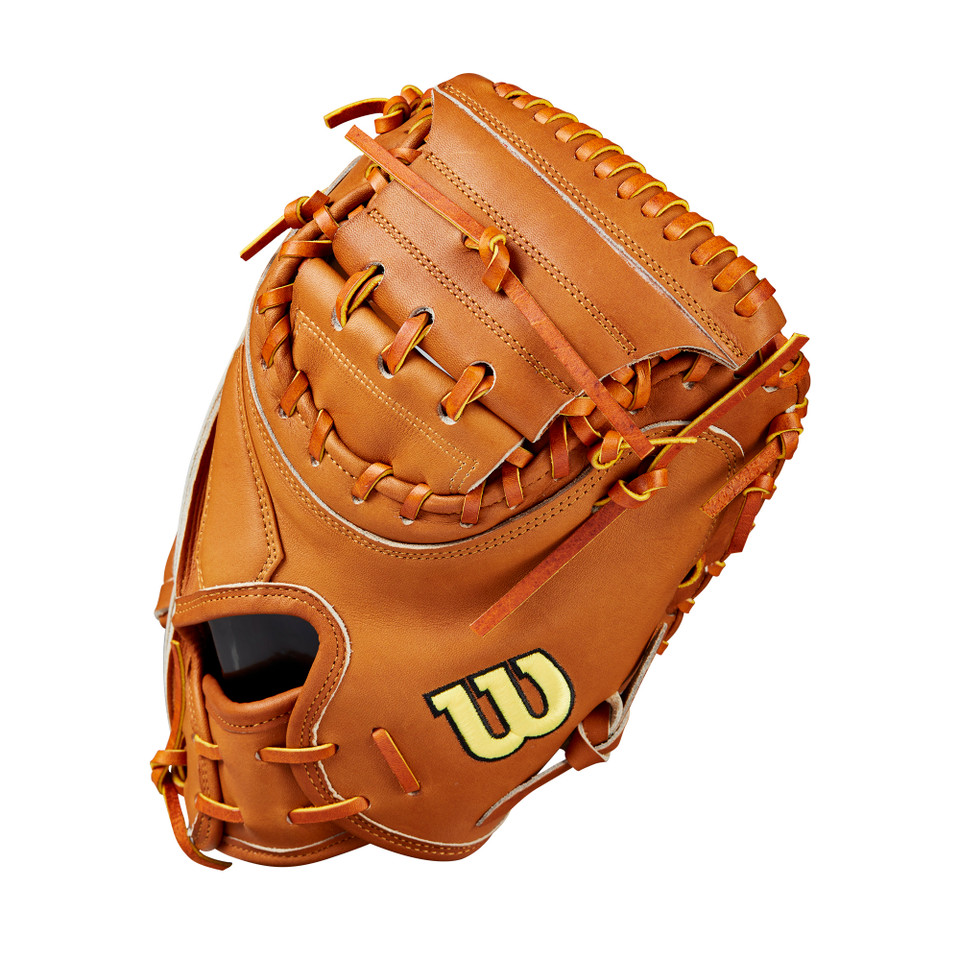 Wilson A2000 Classic Series Saddle Tan 33.5 Inch M23 Baseball Catcher's Mitt