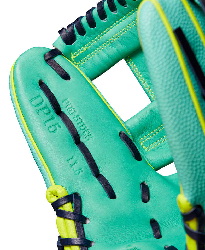 Wilson 2024 Fall A2000 Pedroia Fit SuperSkin 11.5 Inch DP15SS Baseball Glove