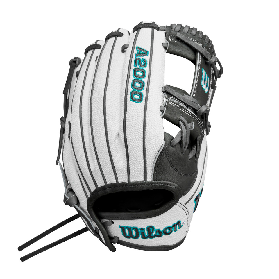 Wilson 2025 A2000 Classic Series 11.75 Inch H75 Fastpitch Softball Glove