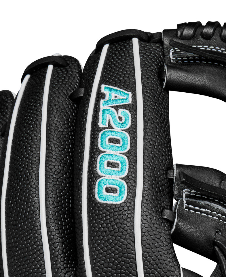 Wilson 2025 A2000 Classic Series 12 Inch H12 Fastpitch Softball Glove