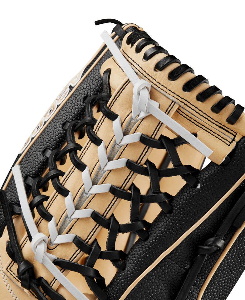 Wilson 2025 A2000 Classic Series 12.5 Inch T125 Fastpitch Softball Glove