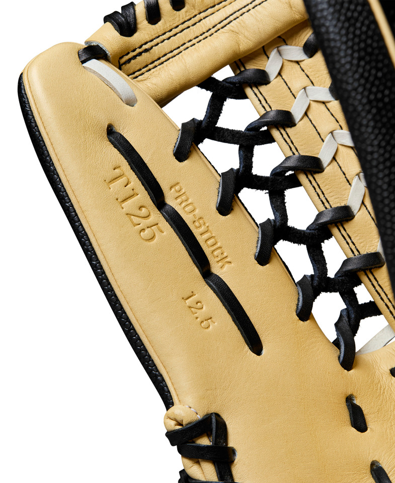 Wilson 2025 A2000 Classic Series 12.5 Inch T125 Fastpitch Softball Glove