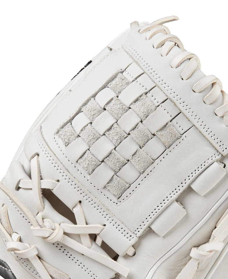 Wilson 2025 A1000 Series 12 Inch P12 Fastpitch Softball Glove