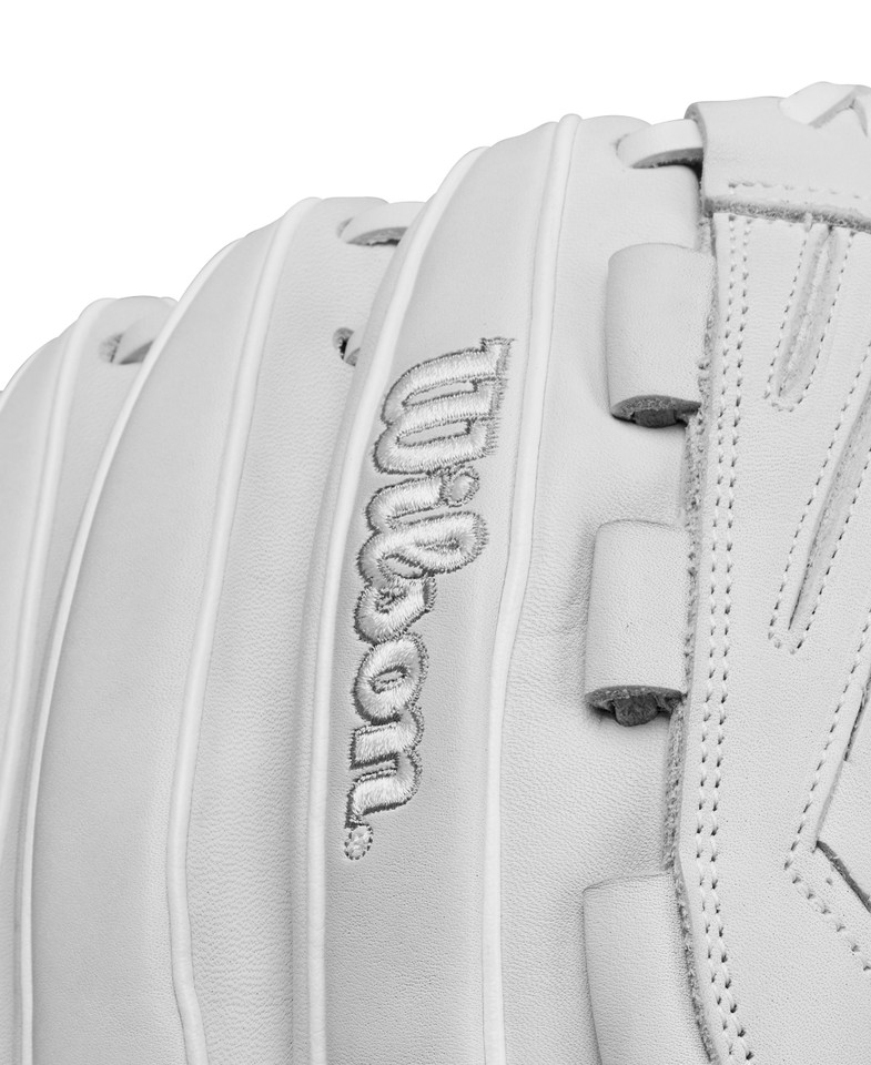 Wilson 2025 A1000 Series 12.5 Inch V125 Fastpitch Softball Glove