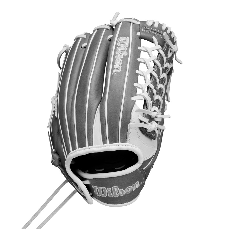 Wilson 2025 A1000 Series 12.5 Inch T125 Fastpitch Softball Glove