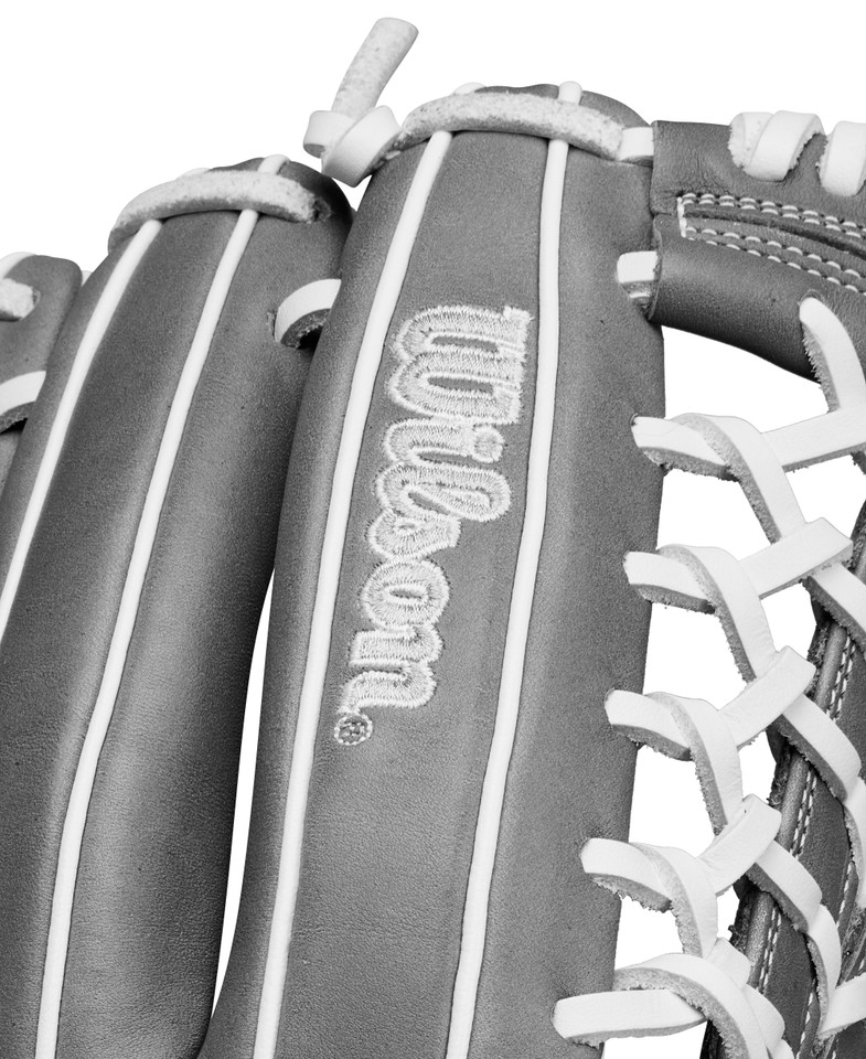 Wilson 2025 A1000 Series 12.5 Inch T125 Fastpitch Softball Glove