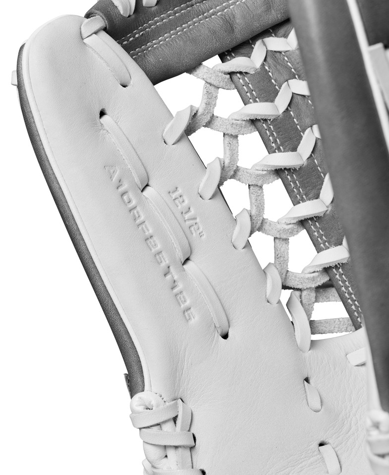 Wilson 2025 A1000 Series 12.5 Inch T125 Fastpitch Softball Glove