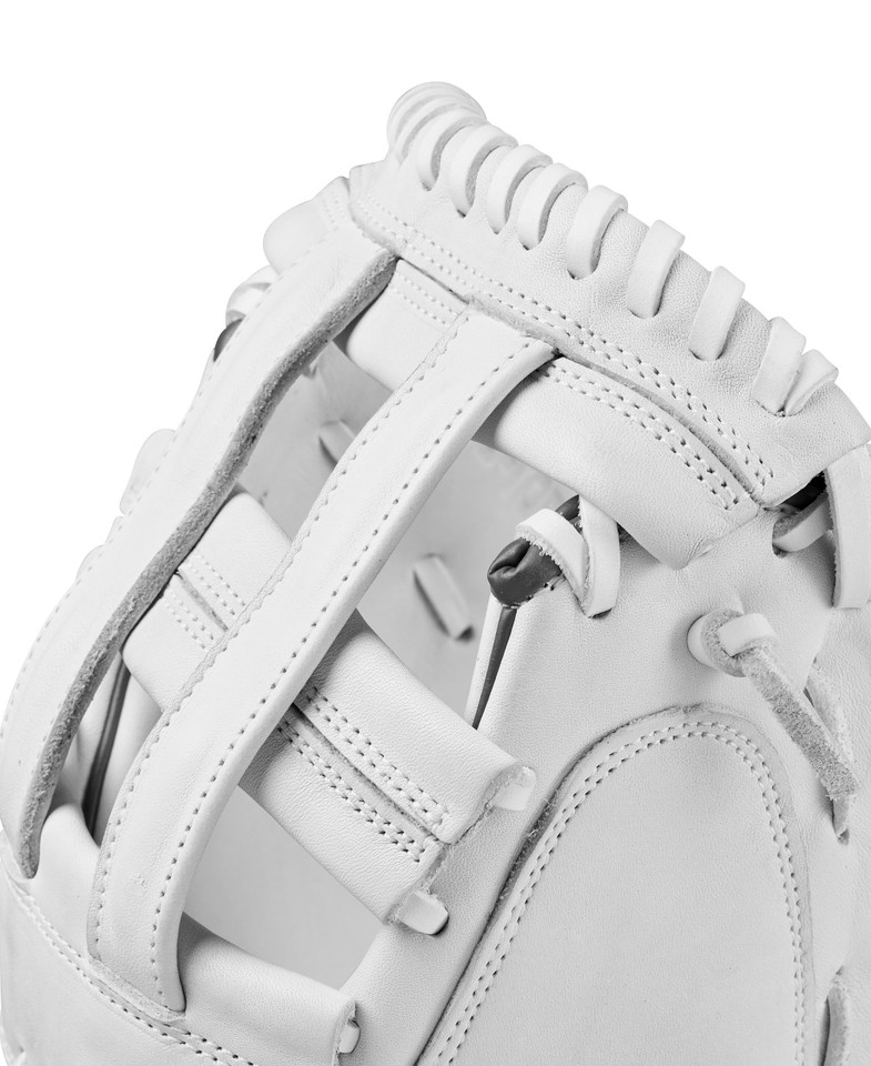 Wilson 2025 A1000 Series 33 Inch CM33 Fastpitch Softball Catcher's Mitt