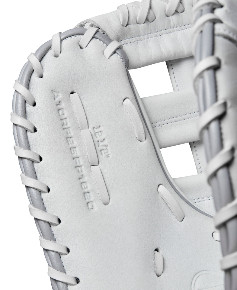 Wilson 2025 A1000 Series 12.5 Inch 1620 Fastpitch Softball First Base Mitt