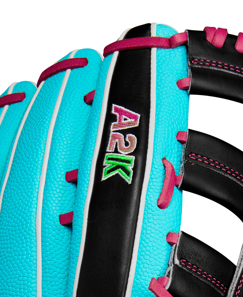 Wilson 2024 Winter A2K SuperSkin 12.75 Inch 8010SS Baseball Glove