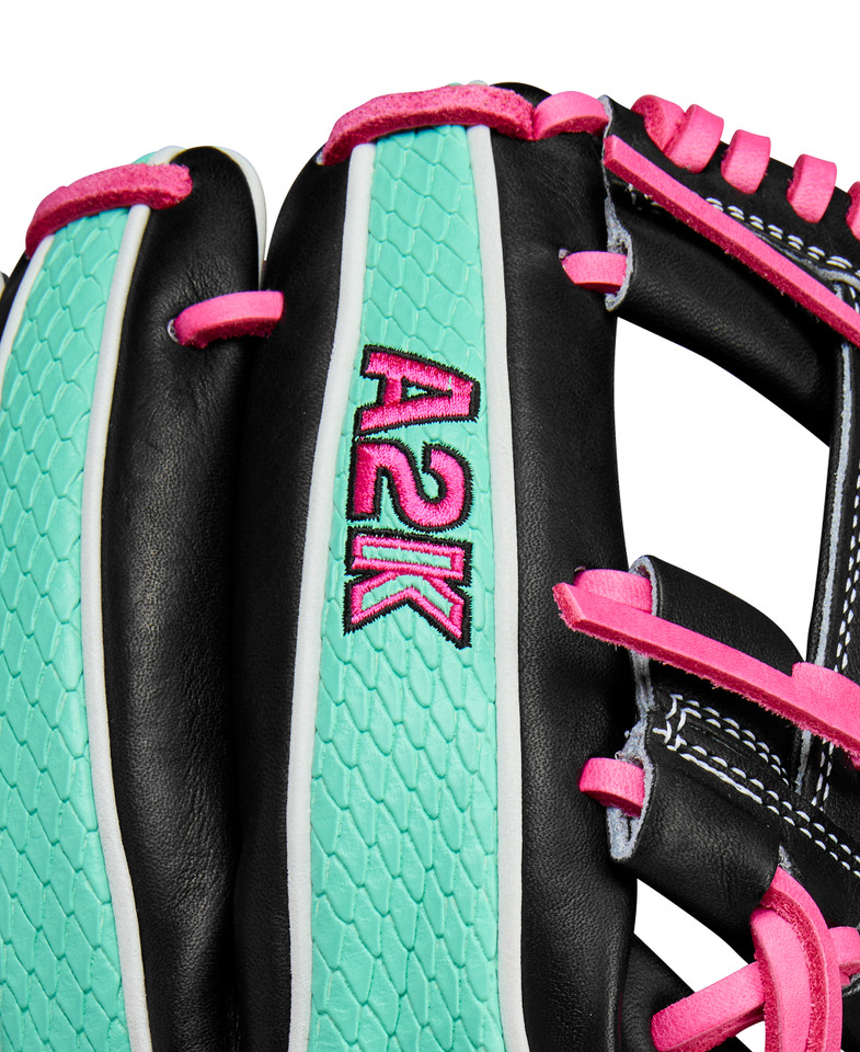 Wilson 2025 Summer A2K SuperSnakeSkin 11.5 Inch 1720SS Baseball Glove