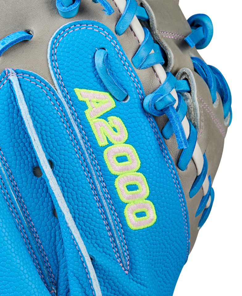 Wilson 2025 Fall A2000 SuperSkin 34 Inch FPCM23SS Fastpitch Softball Catcher's Mitt