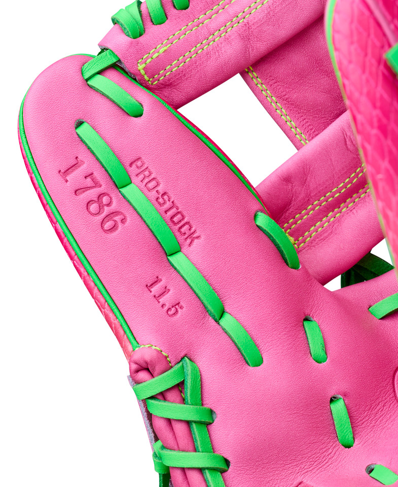 Wilson 2025 Cherry Limeade A2000 11.5 Inch 1786SS Baseball Glove