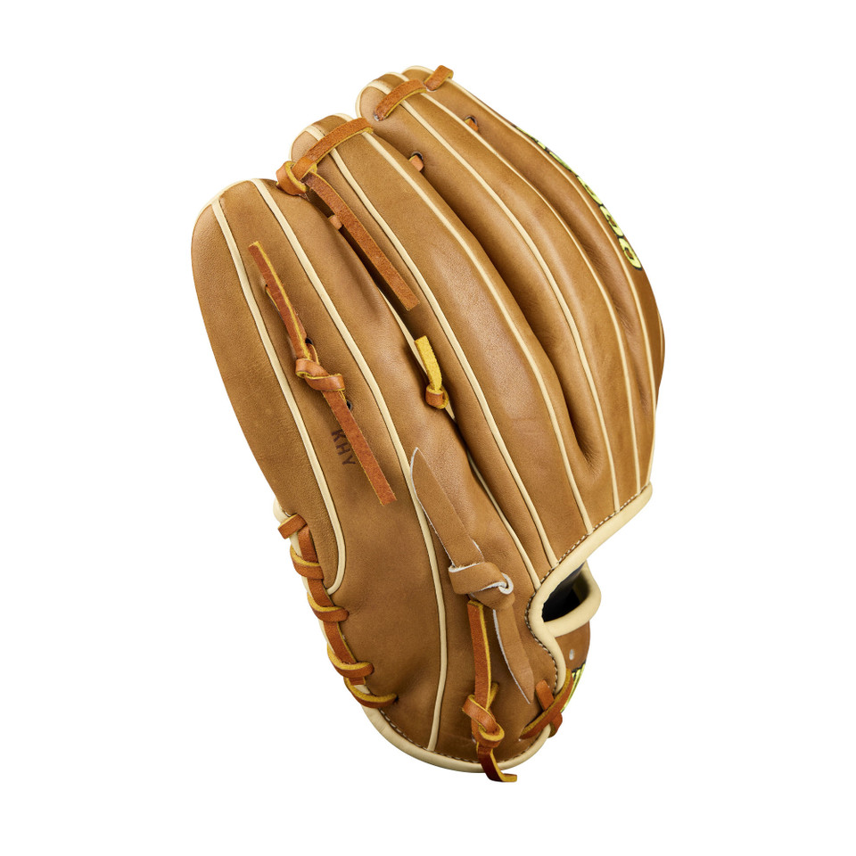 Wilson 2026 A2000 Classic Saddle Tan/Blonde 11.5 Inch 1786 Baseball Glove