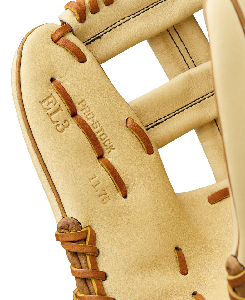 Wilson 2026 A2000 Classic Blonde 11.75 Inch EL3 Baseball Glove