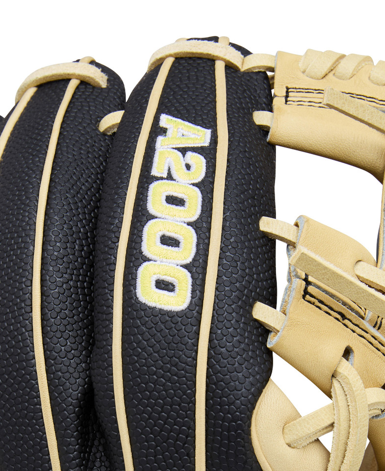 Wilson 2026 A2000 Classic Pedroia Fit Black/Blonde 11.5 Inch DP15 Baseball Glove