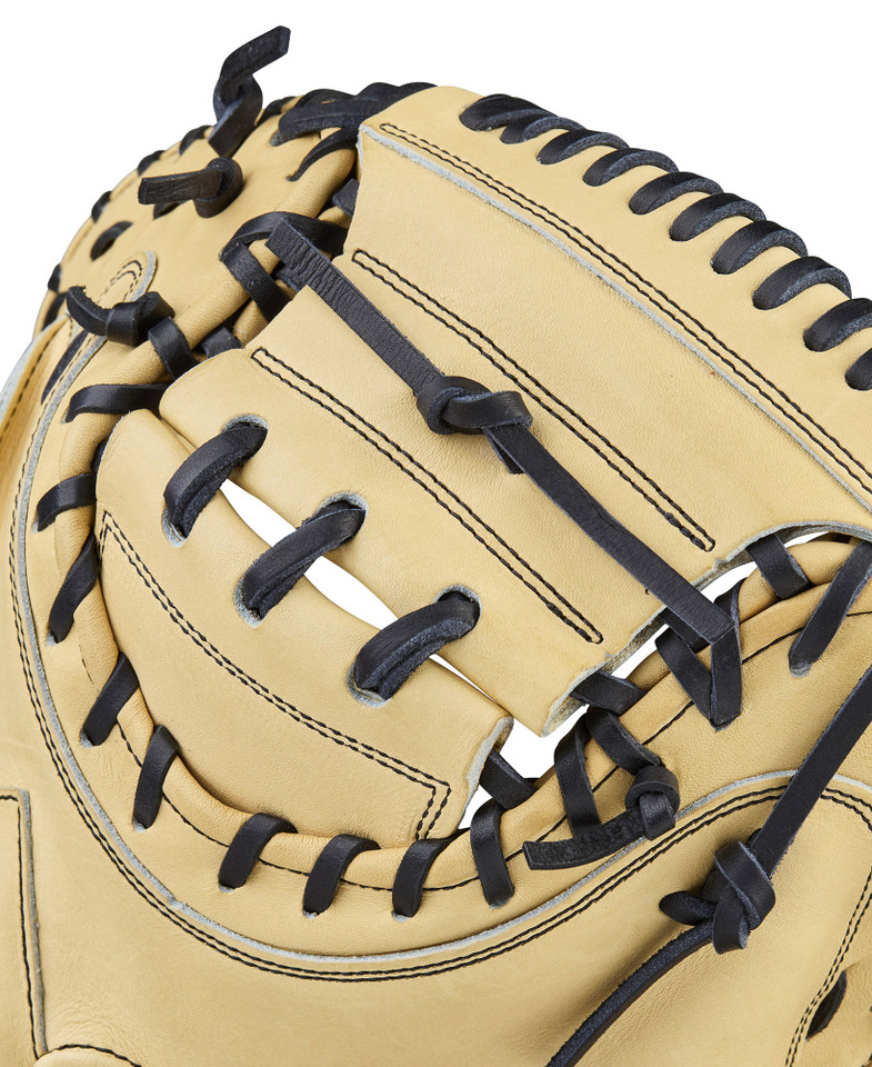 Wilson 2026 A2000 Classic Blonde 34 Inch 1734 Baseball Catcher's Mitt