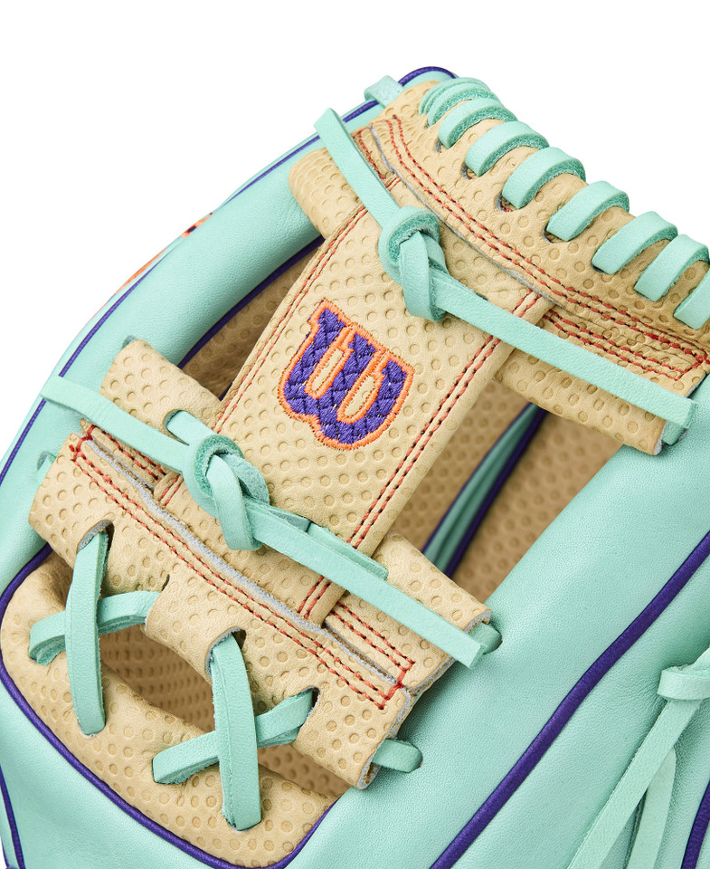 Wilson 2025 Winter A2000 Spin Control 11.5 Inch 1786 Baseball Glove