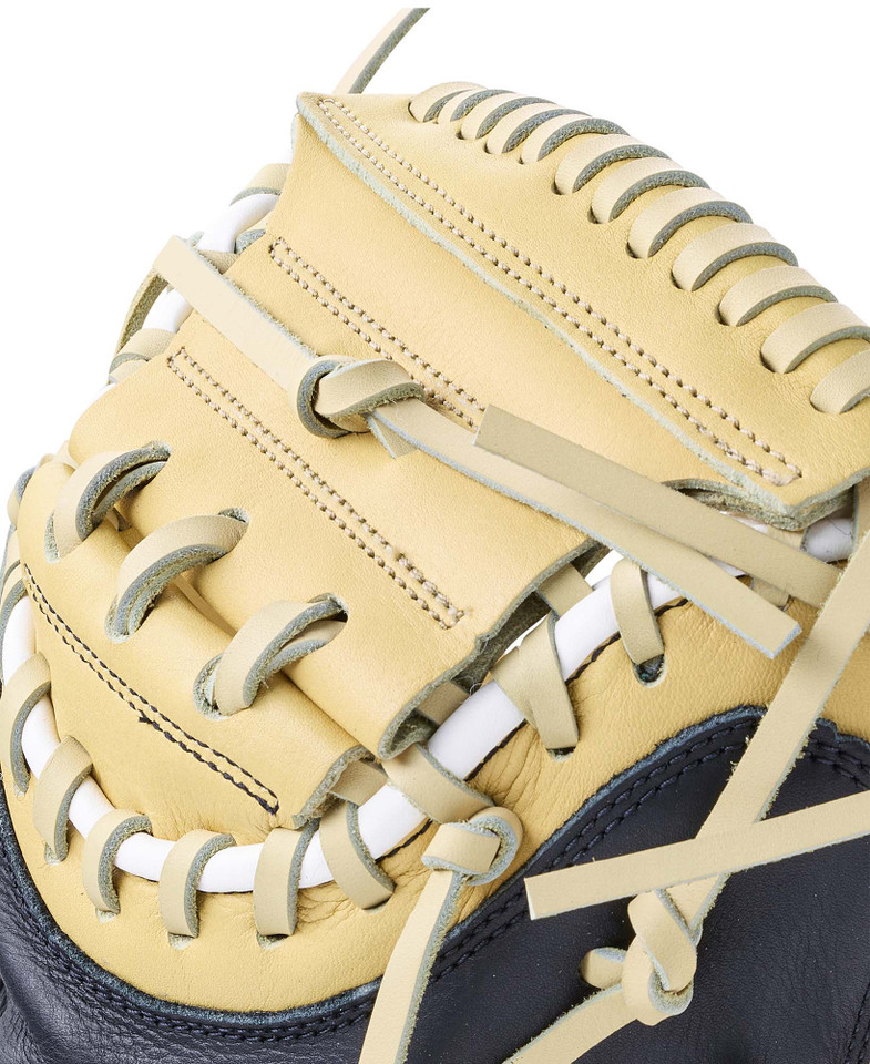Wilson 2027 A700 Series 32.5 Inch Baseball Catcher's Mitt